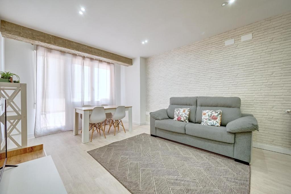Apartamento Las Terrazas del Ayuntamiento by Clabao