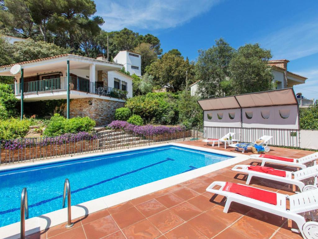 Holiday Home Hector by Interhome